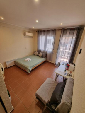 Astro Studio Apartments